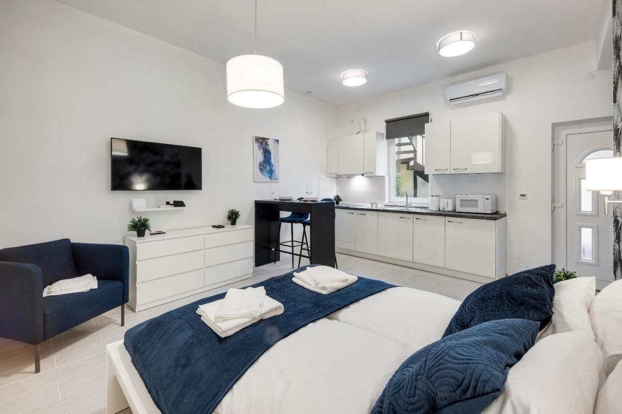 Modern Stay In Authentic Central Area Budapest Eksteriør billede